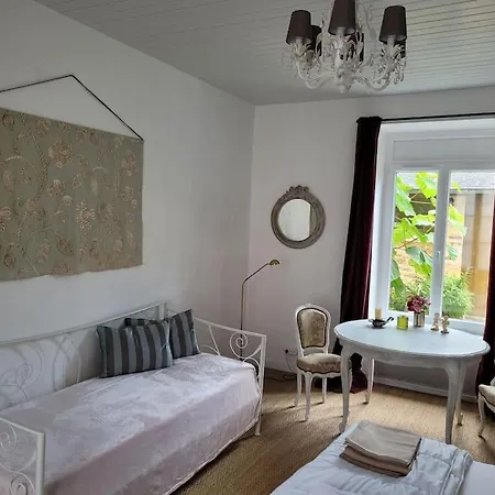 Des Hirondelles בית נופש Morannes sur Sarthe-Daumeray