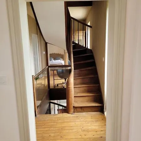 Des Hirondelles * Morannes sur Sarthe-Daumeray